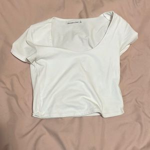 Abercrombie and fitch tee shirt new